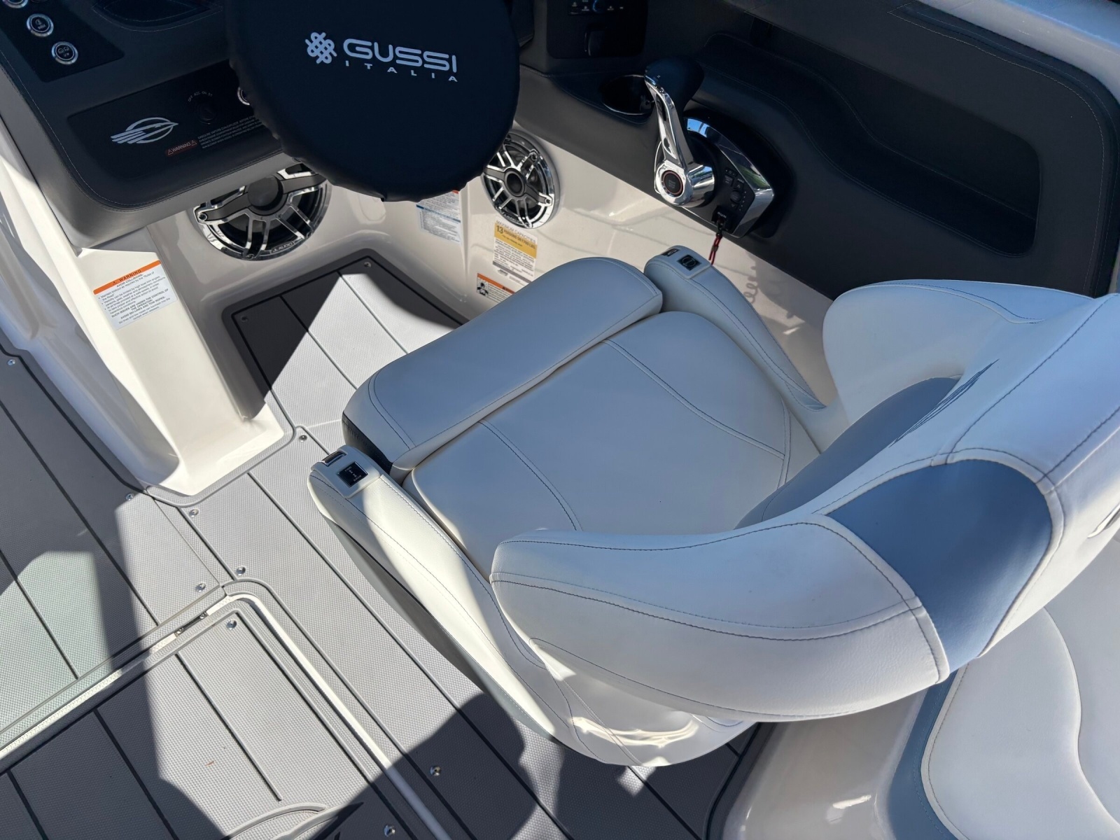 2023 Chaparral 247 SSX