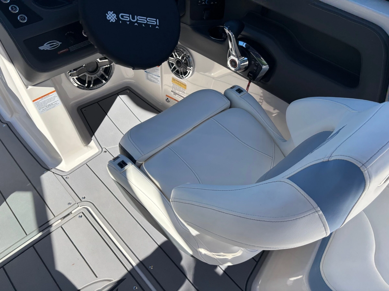 2023 Chaparral 247 SSX