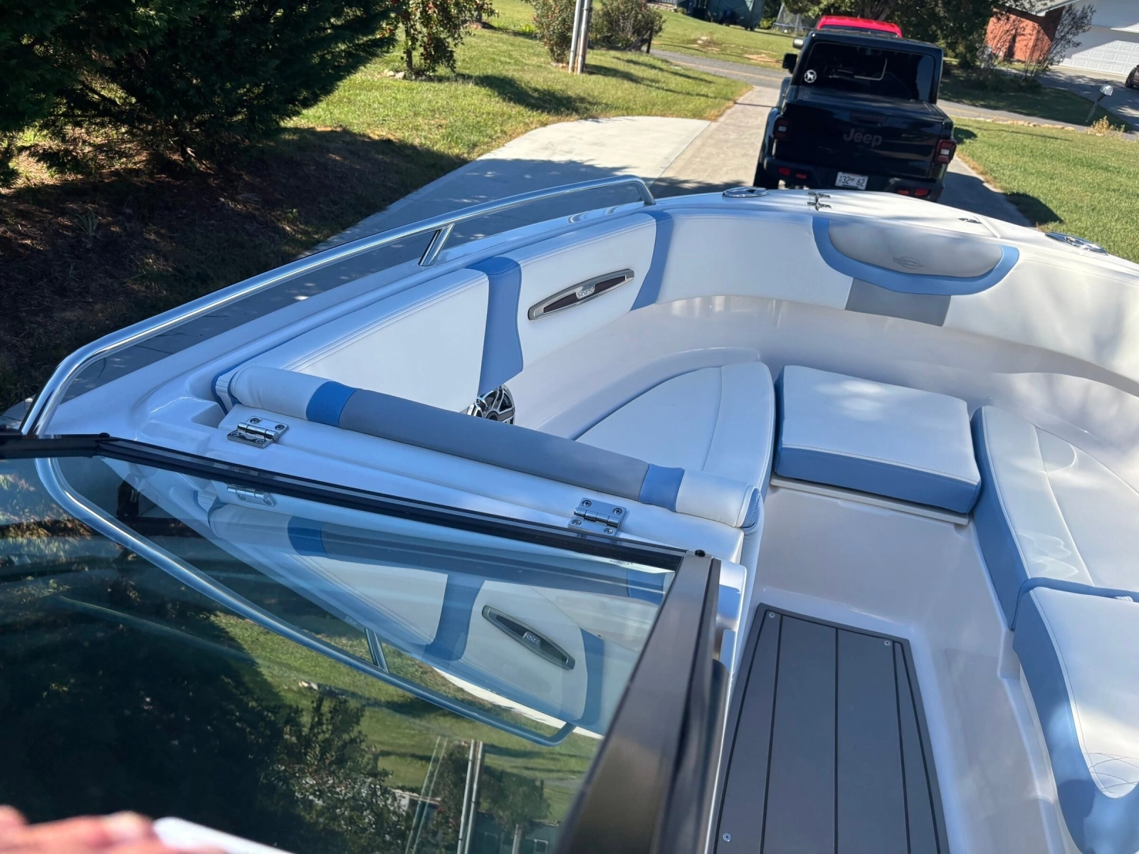 2023 Chaparral 247 SSX