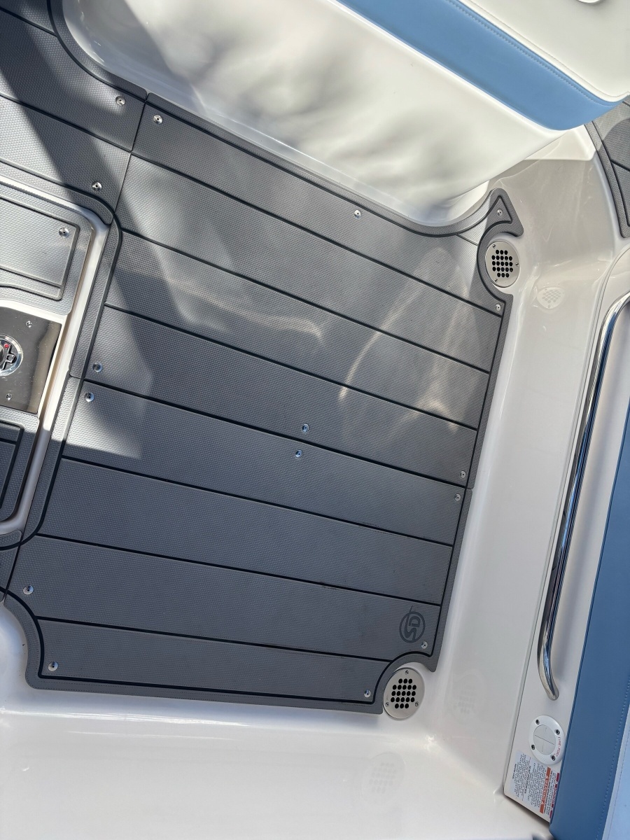 2023 Chaparral 247 SSX