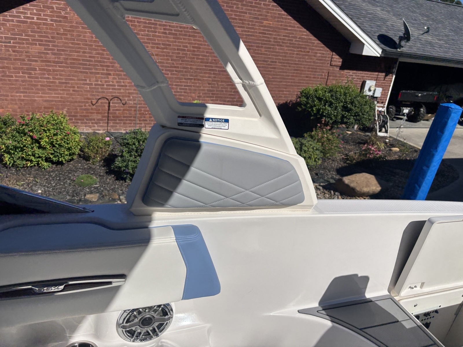 2023 Chaparral 247 SSX