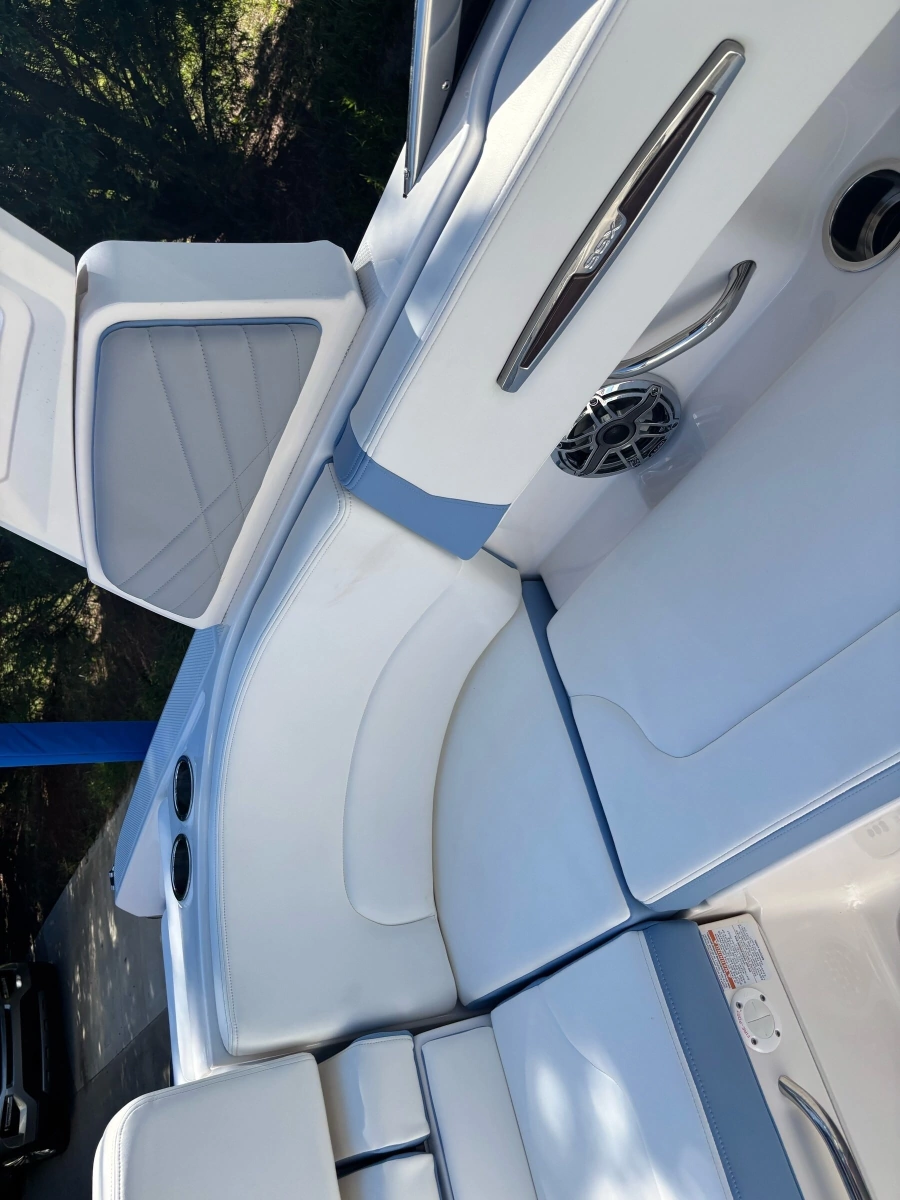 2023 Chaparral 247 SSX