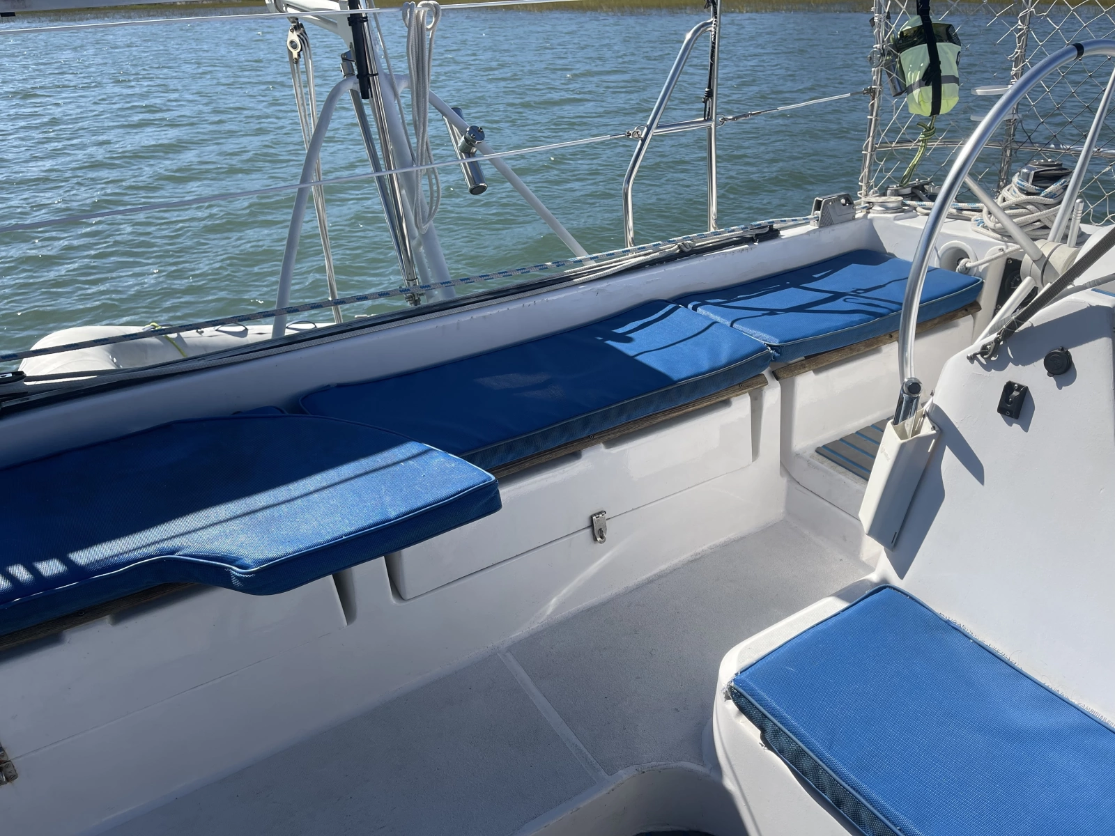 1990 Privilege 39