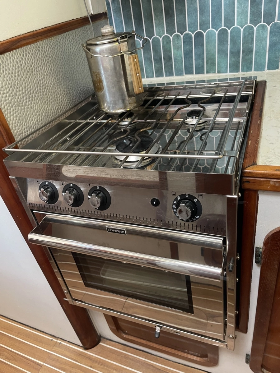 1990 Privilege 39
