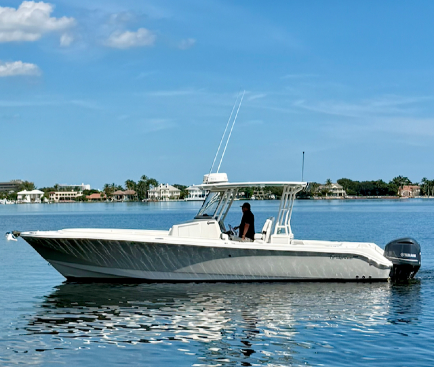 2018 Edgewater 320CC