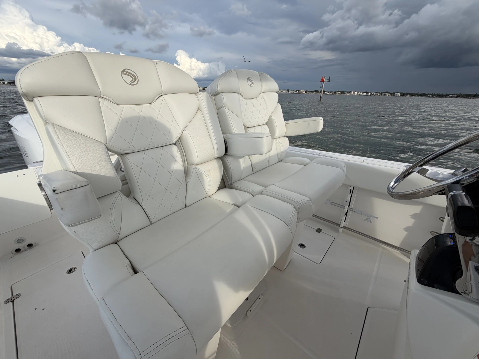 2020 Edgewater 262CC