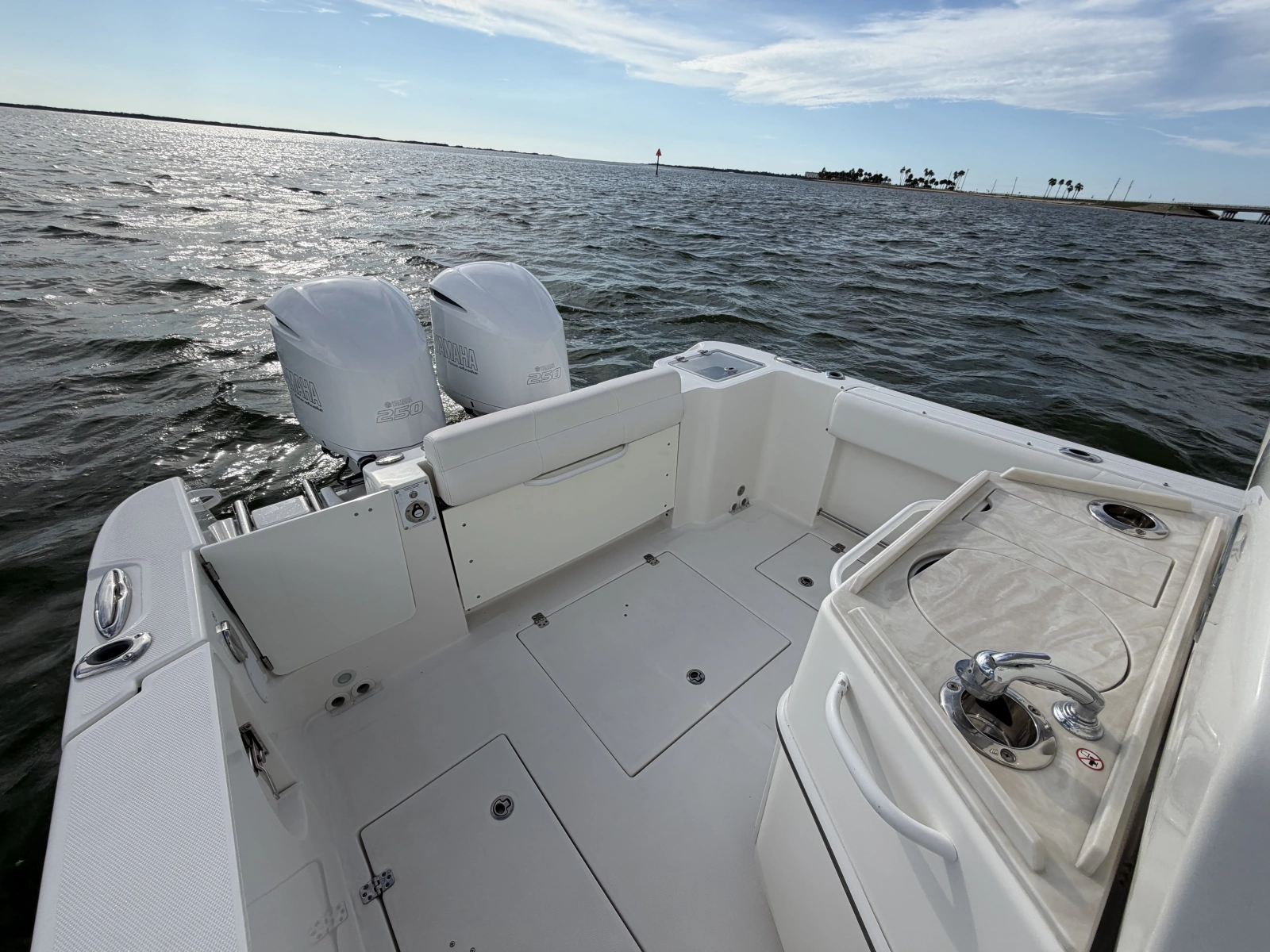 2020 Edgewater 262CC