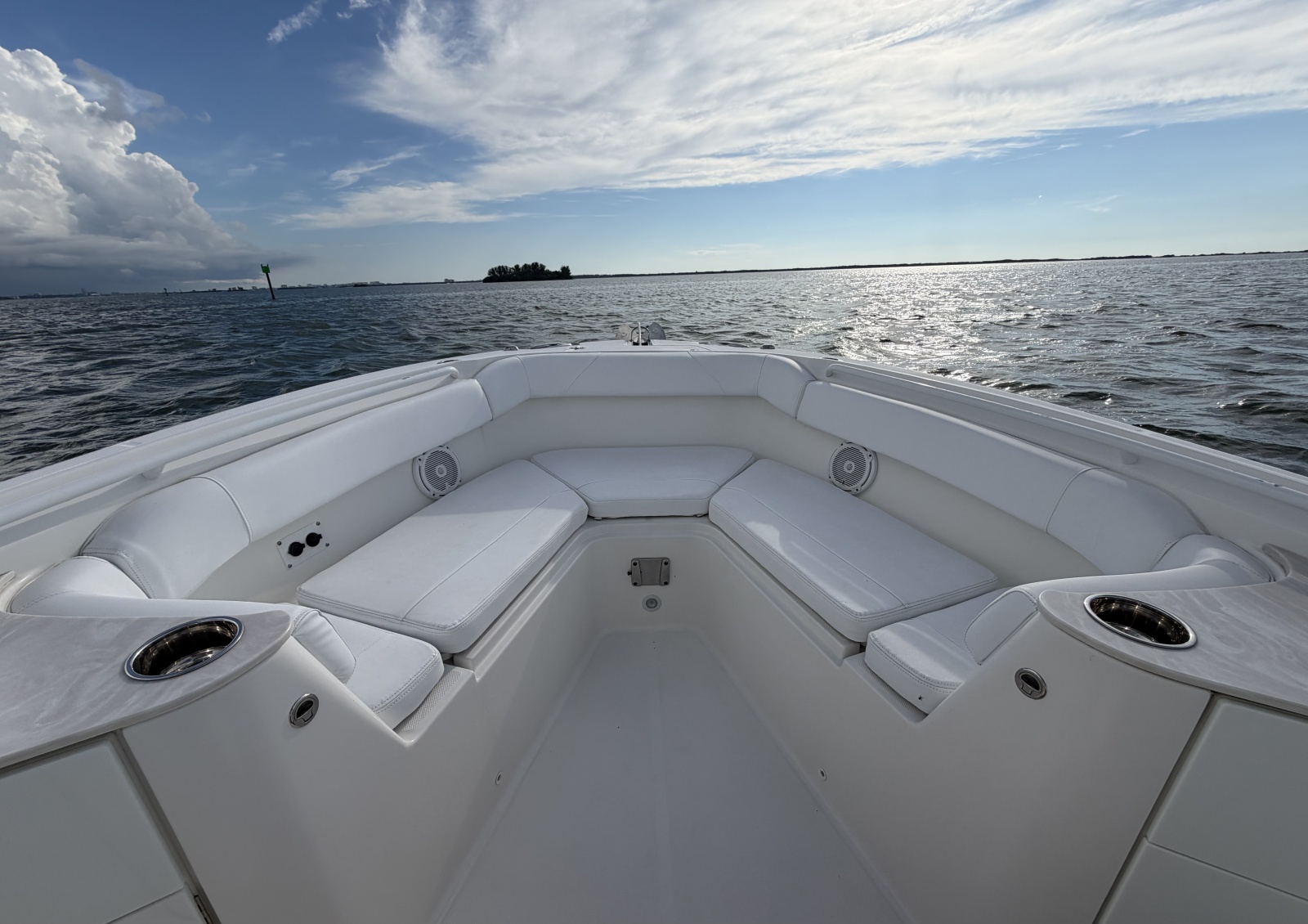 2020 Edgewater 262CC