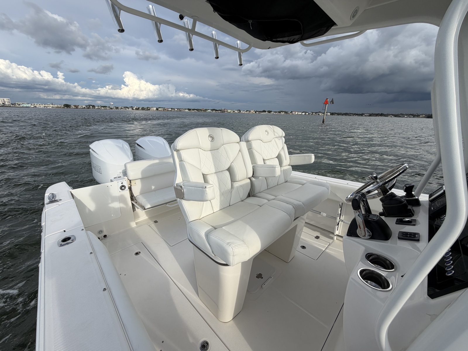 2020 Edgewater 262CC