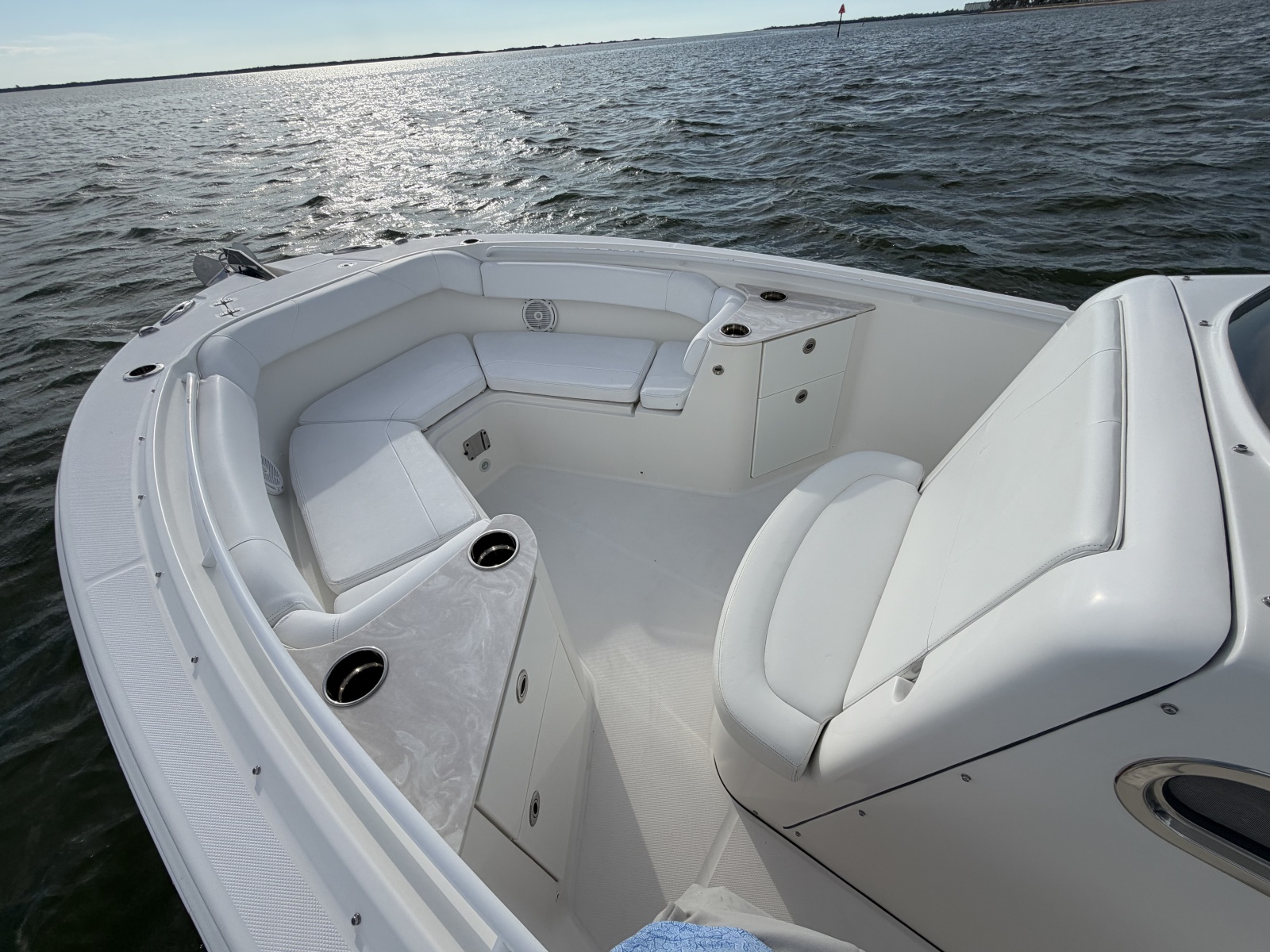 2020 Edgewater 262CC