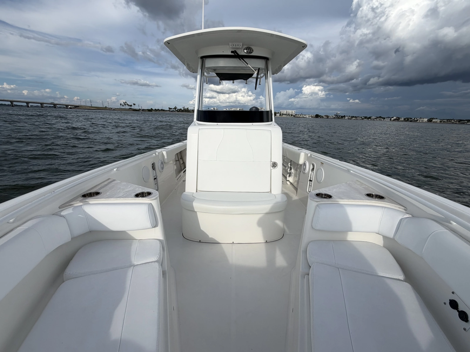 2020 Edgewater 262CC