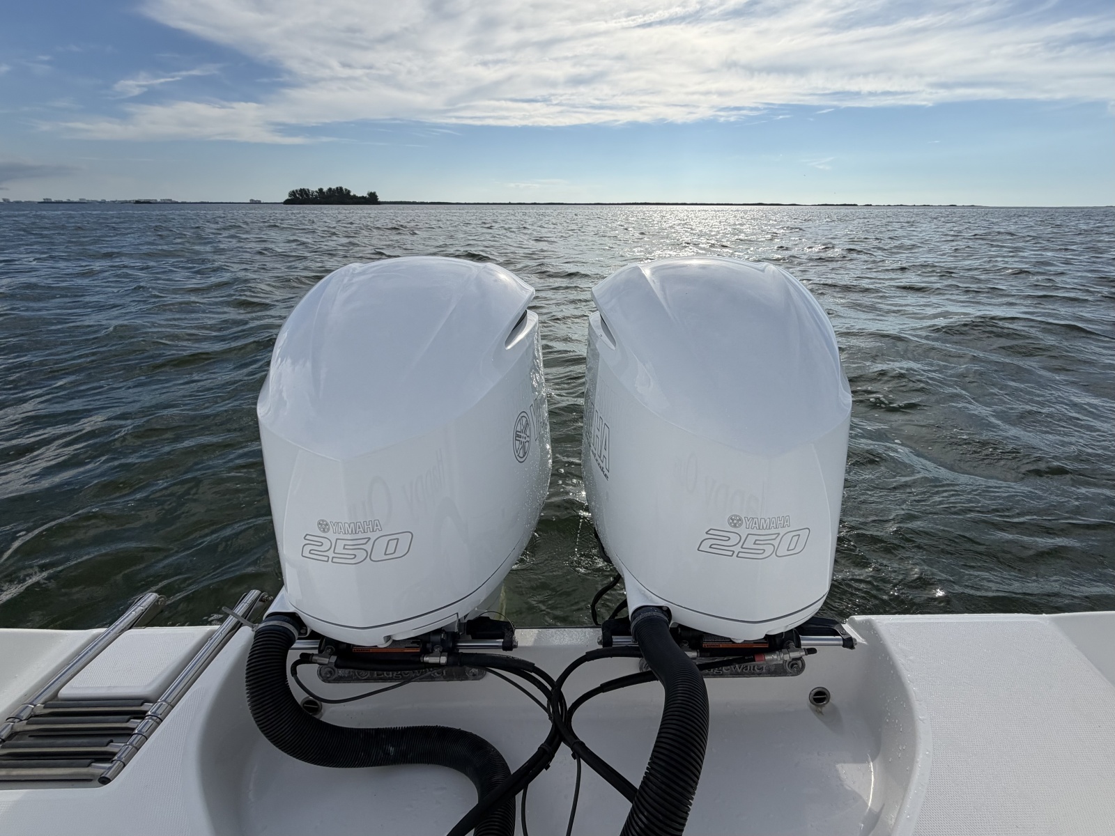 2020 Edgewater 262CC