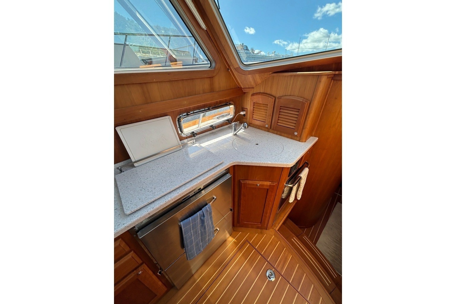 2018 Sabre 42 Express
