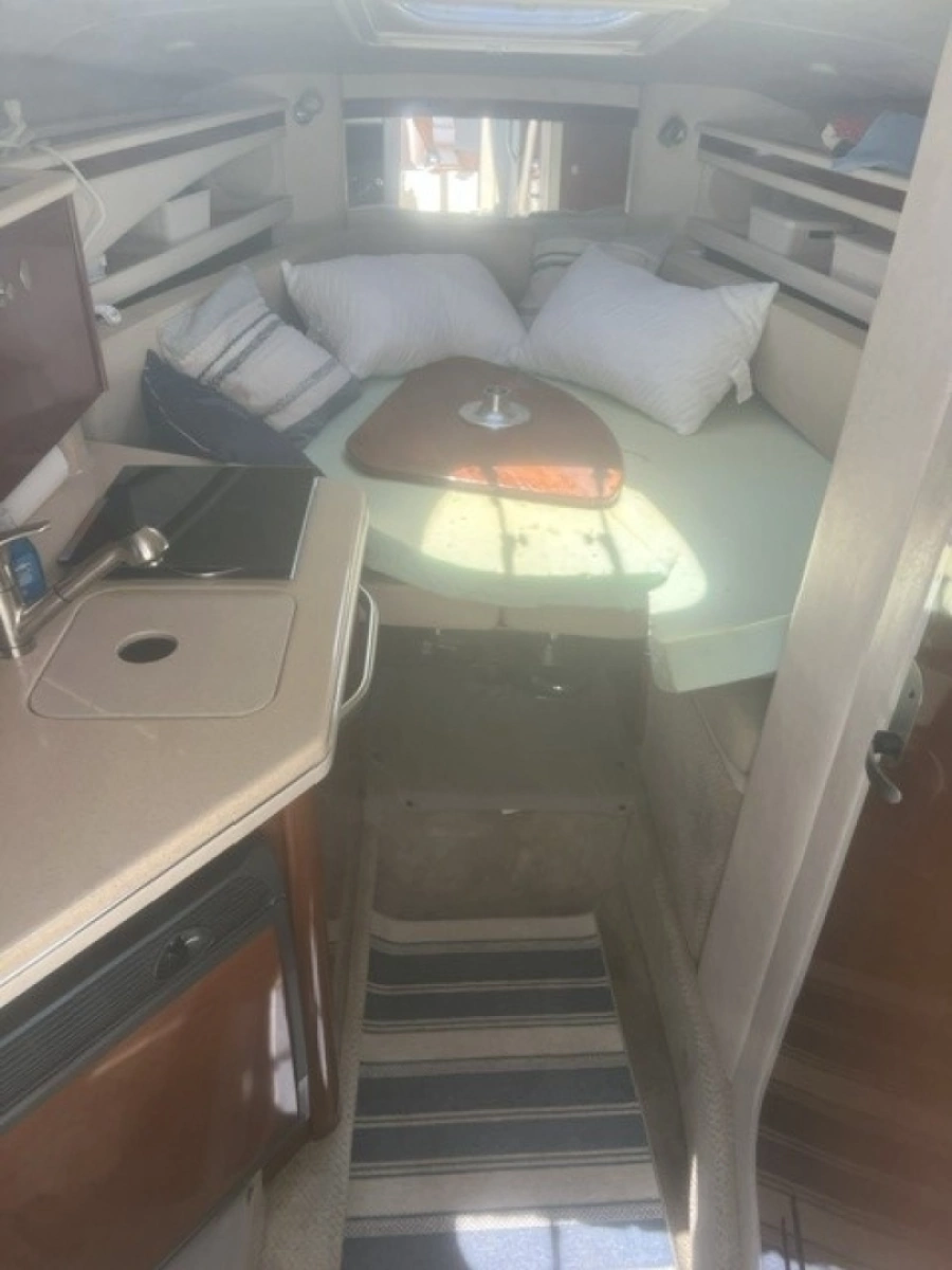 Convertible V Berth Forward
