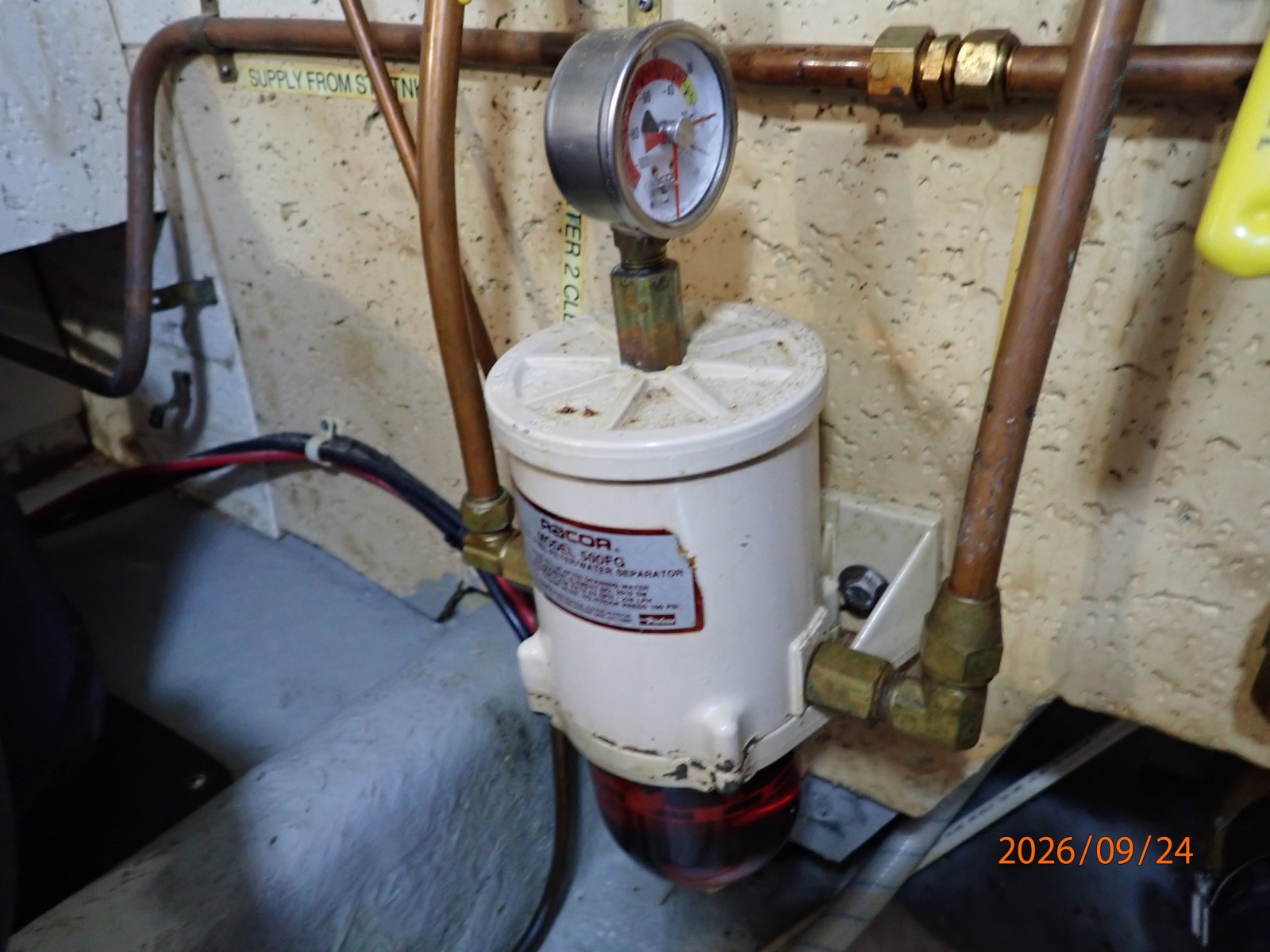36' Monk starboard Racor fuel filter