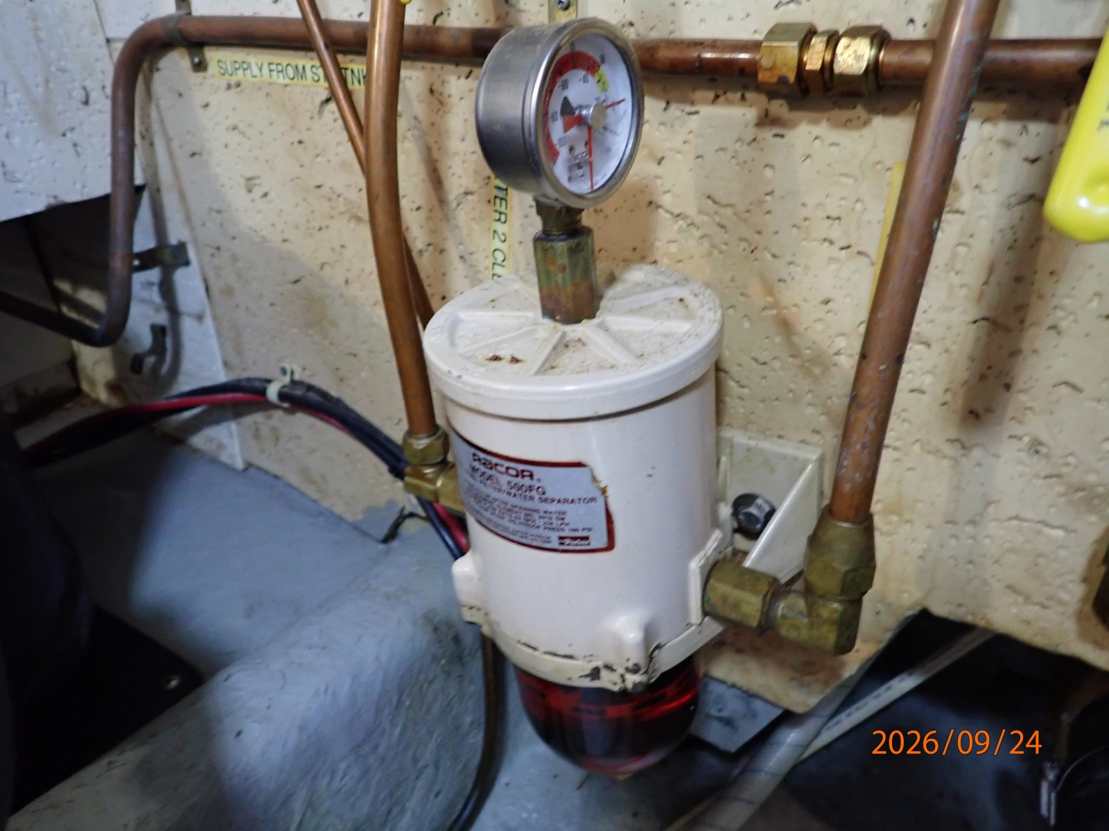 36' Monk starboard Racor fuel filter