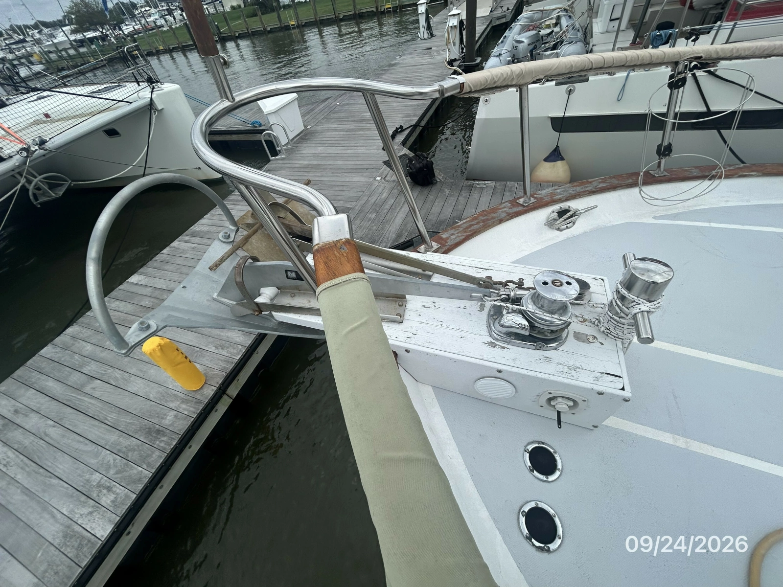 36' Monk anchor windlass1