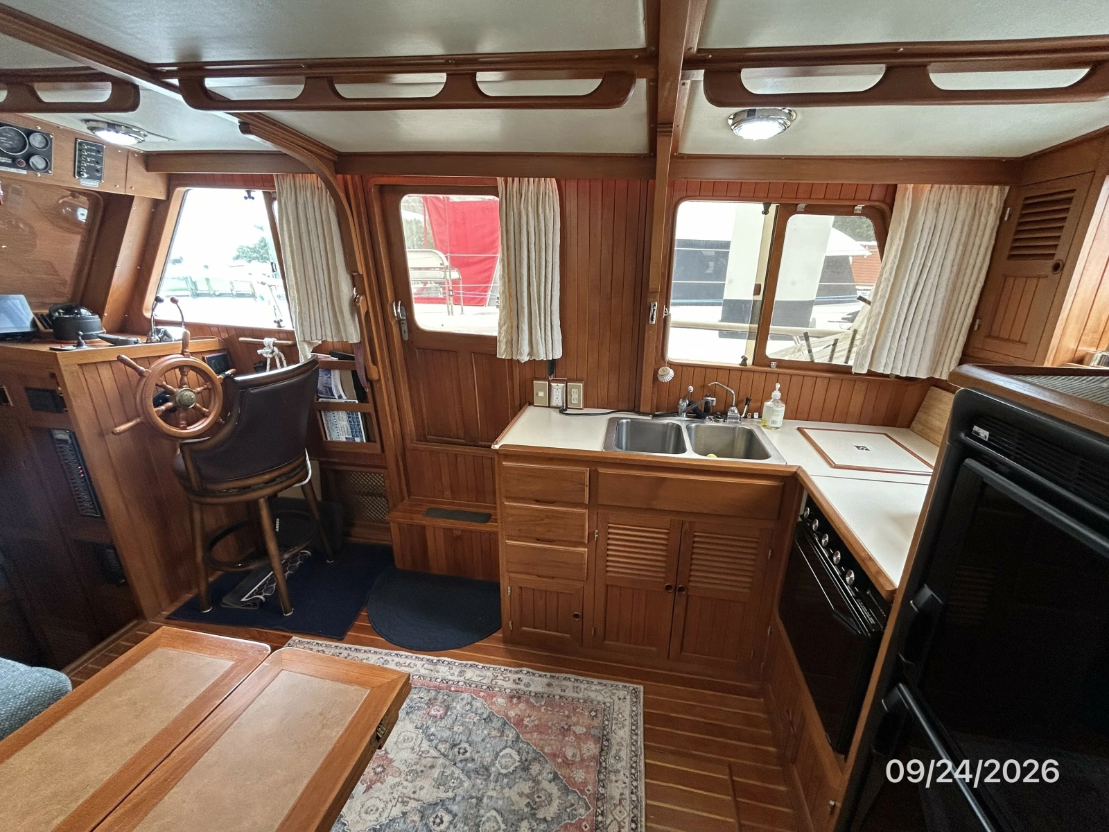 36' Monk salon starboard