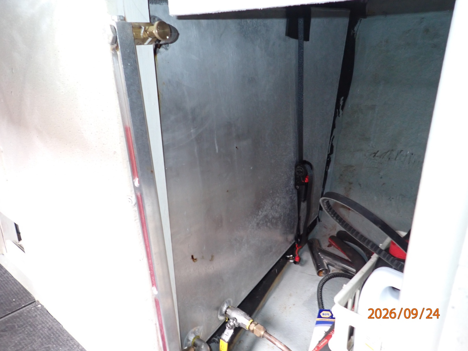 36' Monk port fuel tank