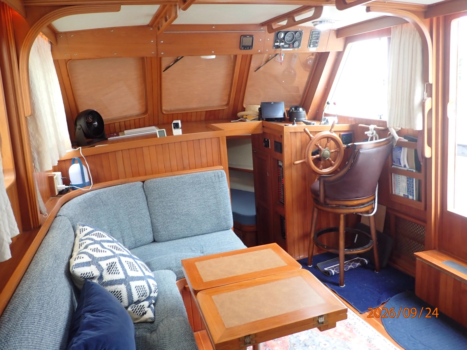 36' Monk salon forward