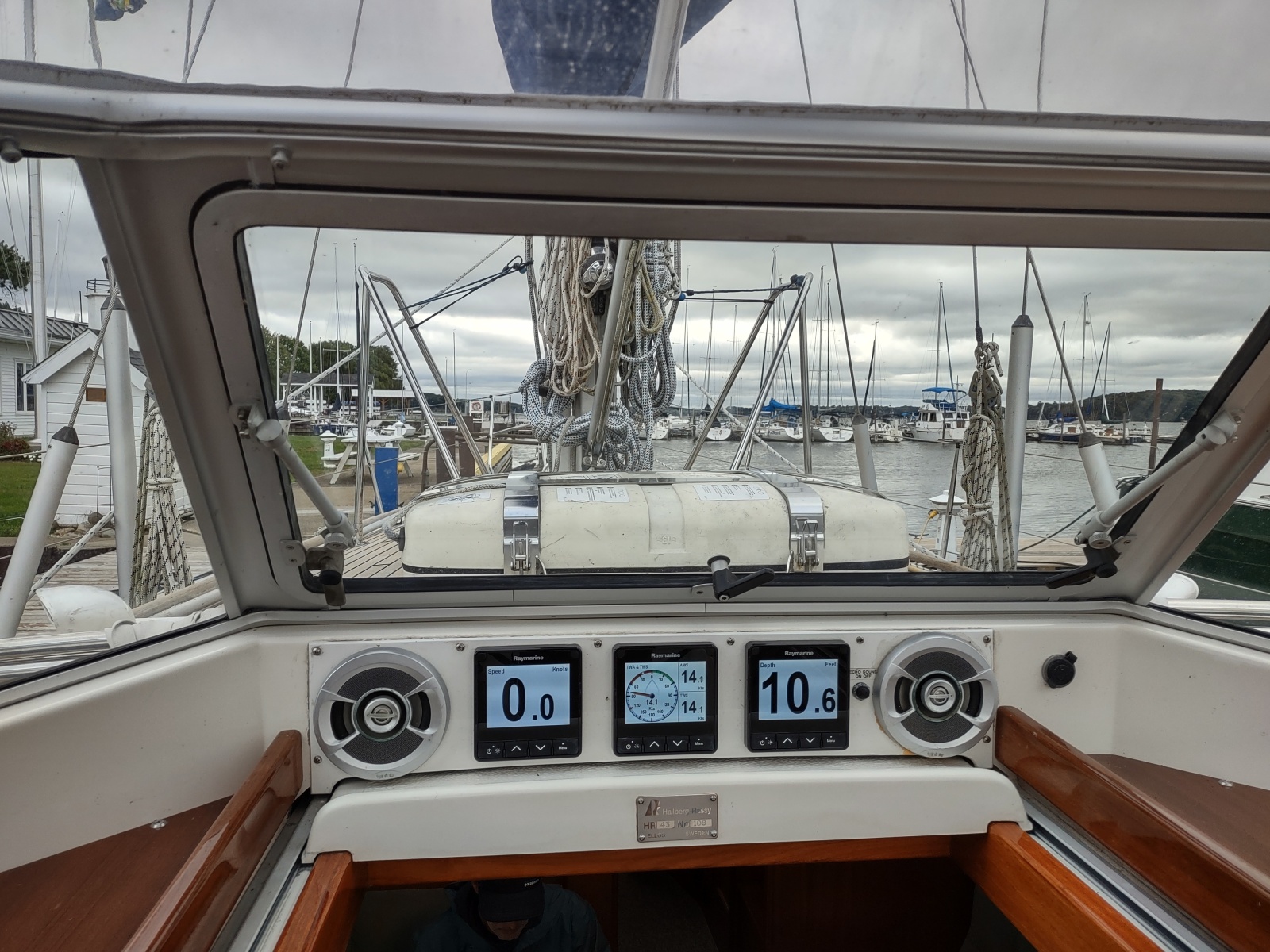 2004 Hallberg-Rassy 43