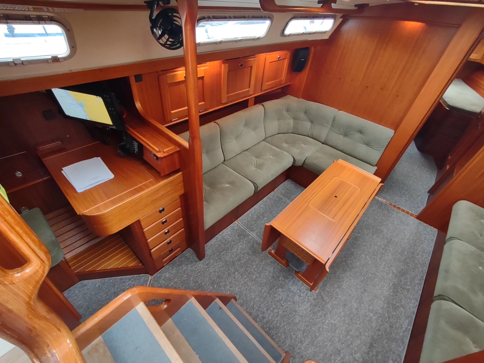 2004 Hallberg-Rassy 43