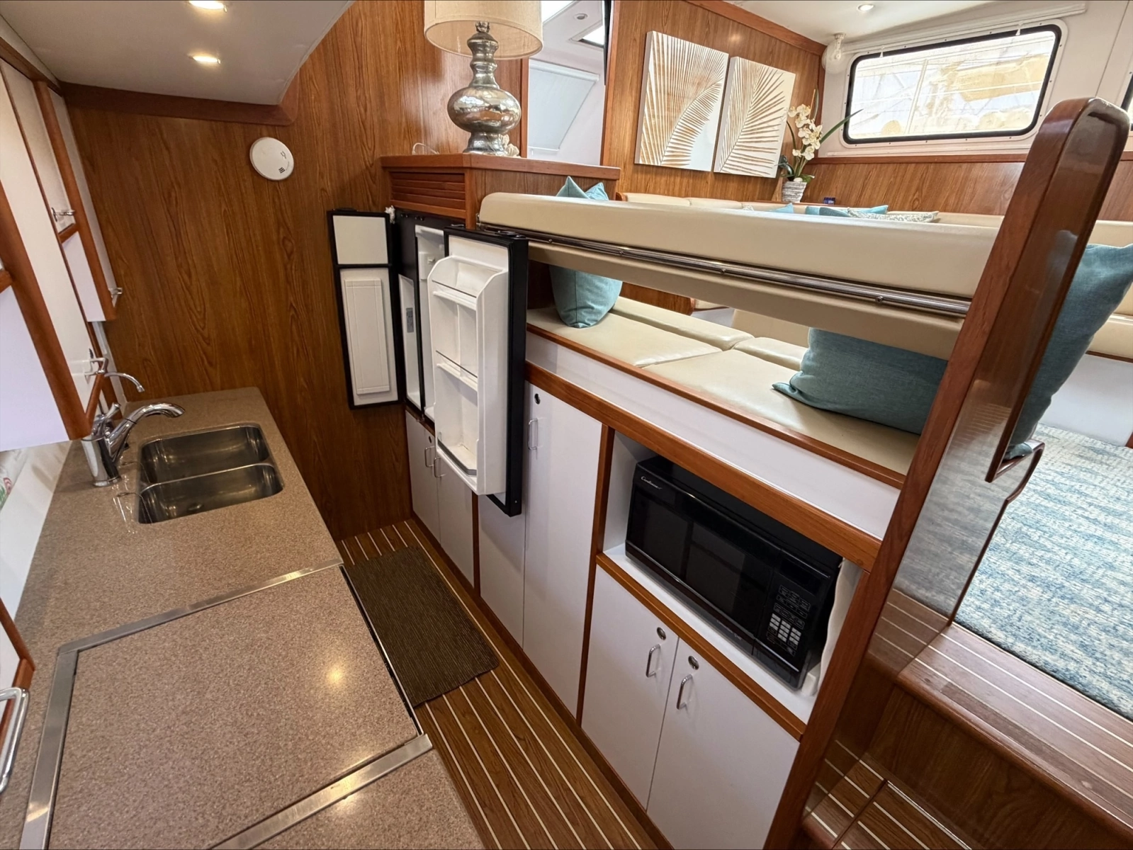 44ft Endeavour Catamaran Yacht For Sale