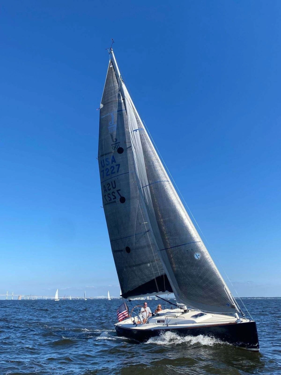 2005 J Boats J100