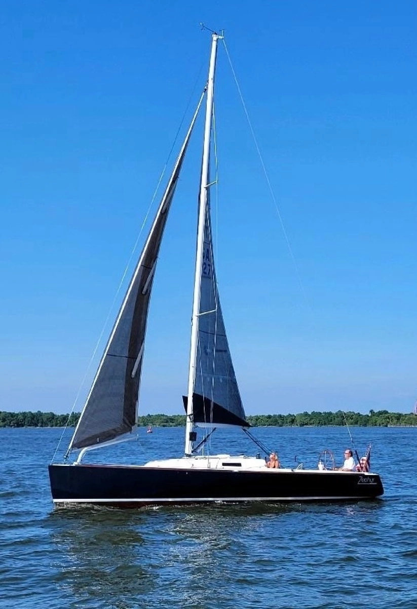 2005 J Boats J100