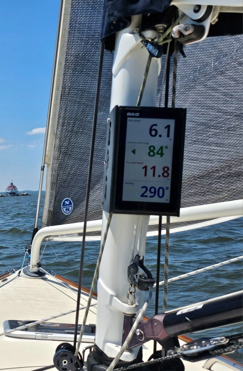 2005 J Boats J100