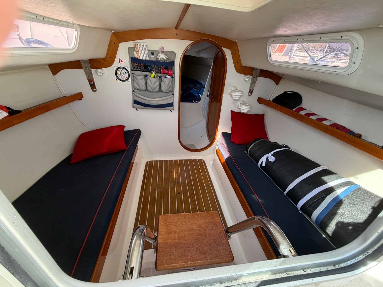 2005 J Boats J100