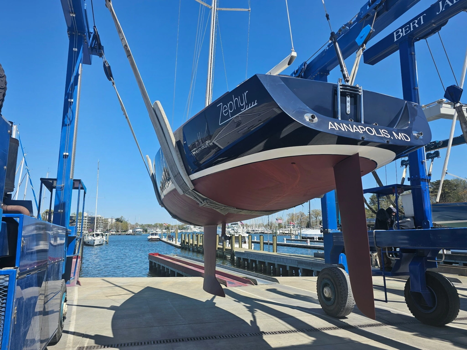 2005 J Boats J100