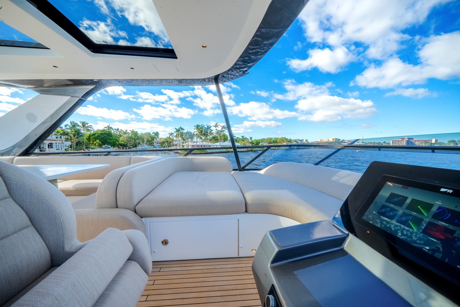 2025 Azimut Fly 72