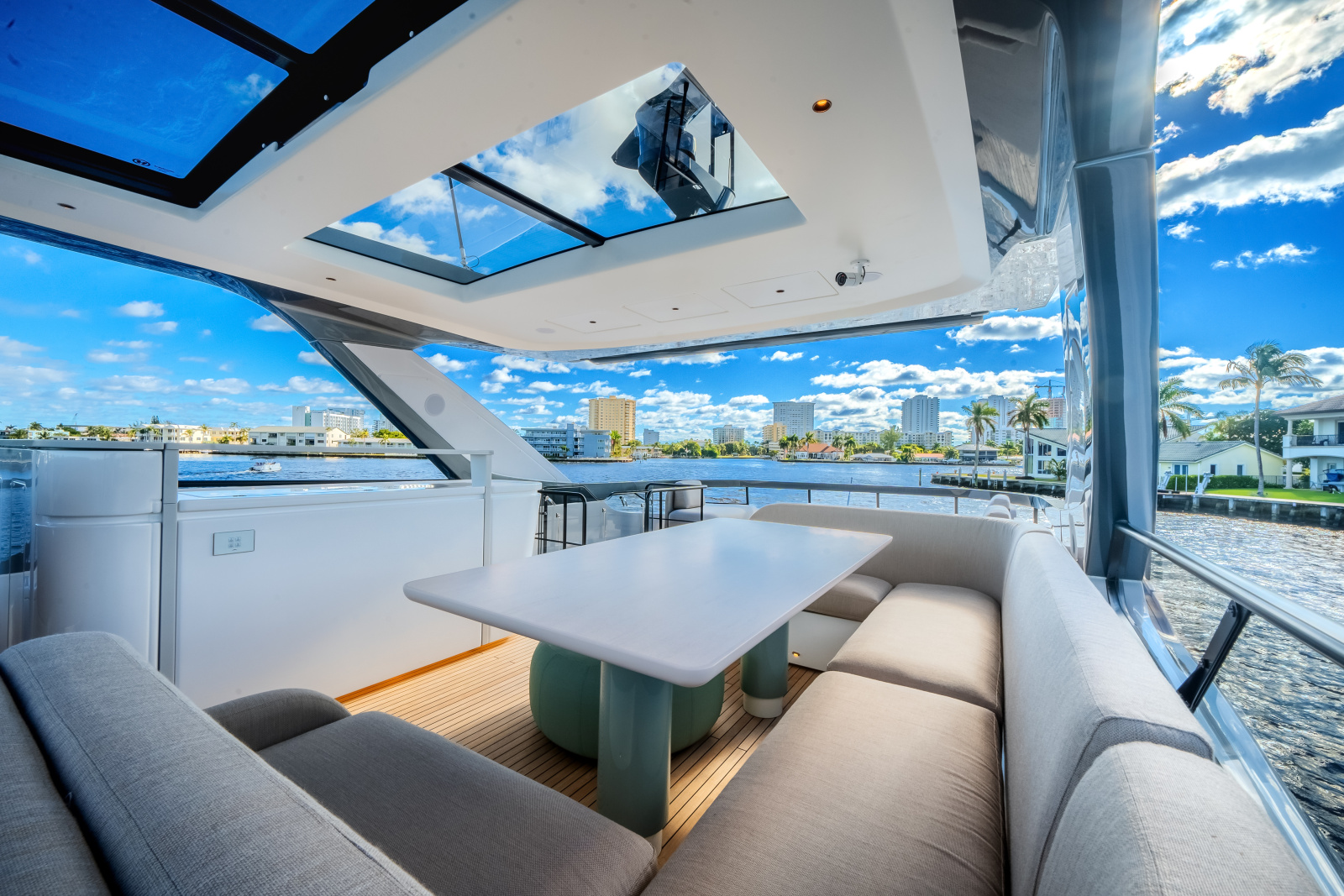2025 Azimut Fly 72