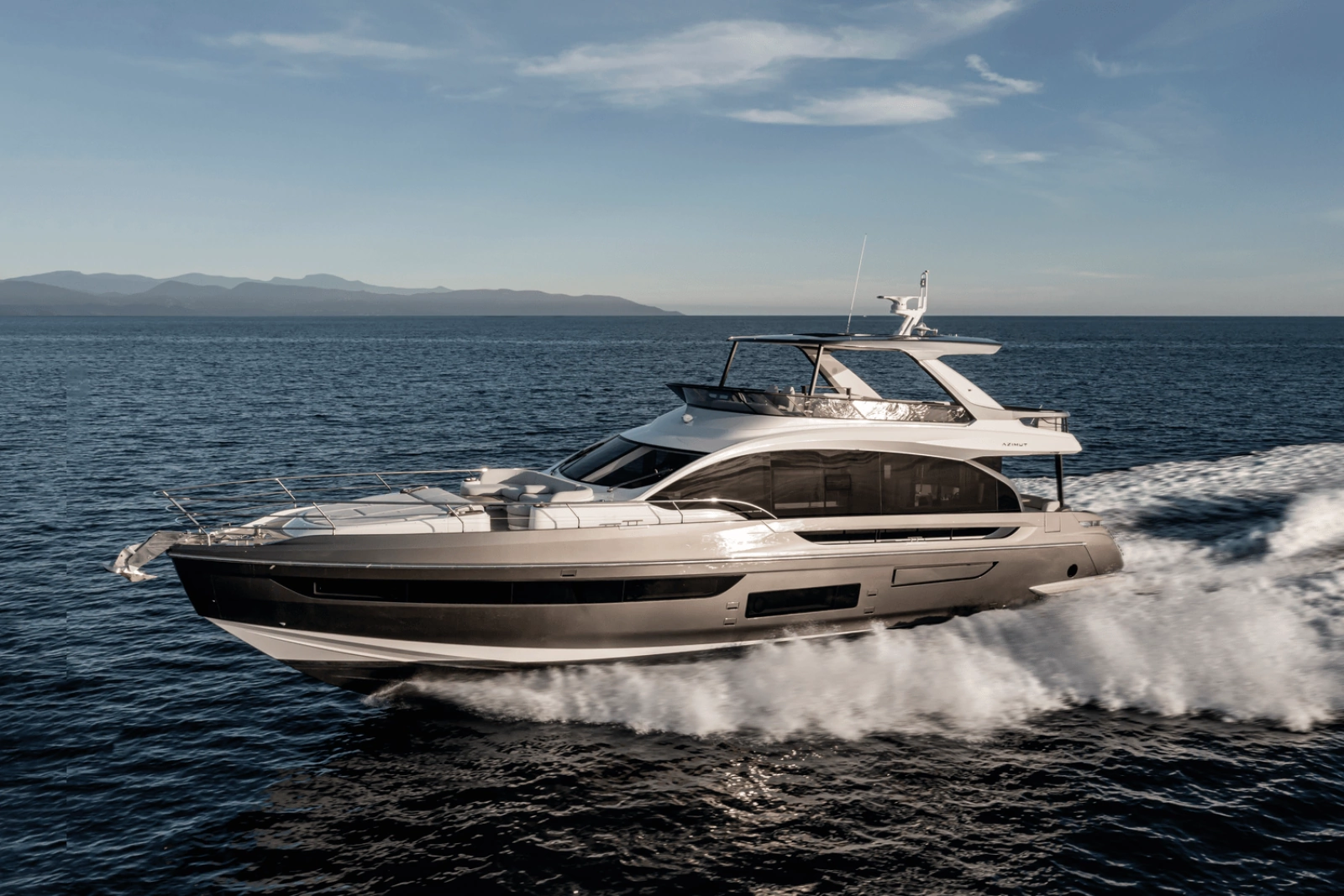2025 Azimut Fly 72