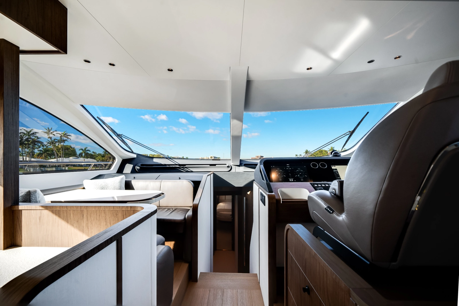 72ft Azimut Yacht For Sale