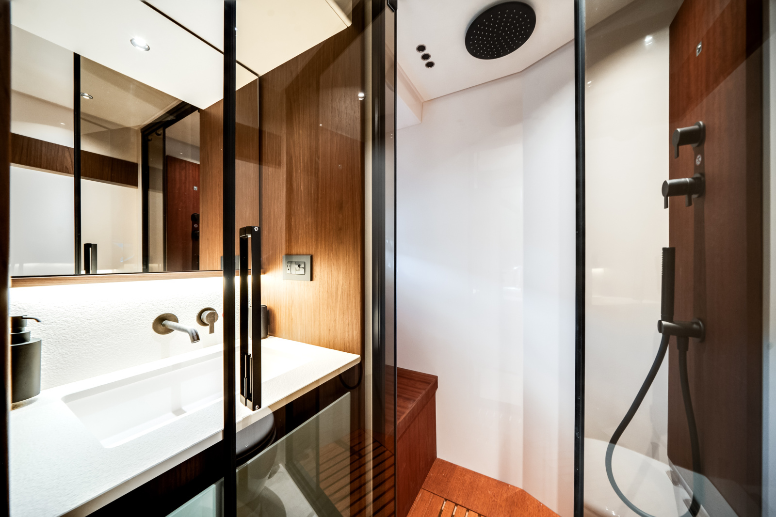 2025 Azimut Fly 72