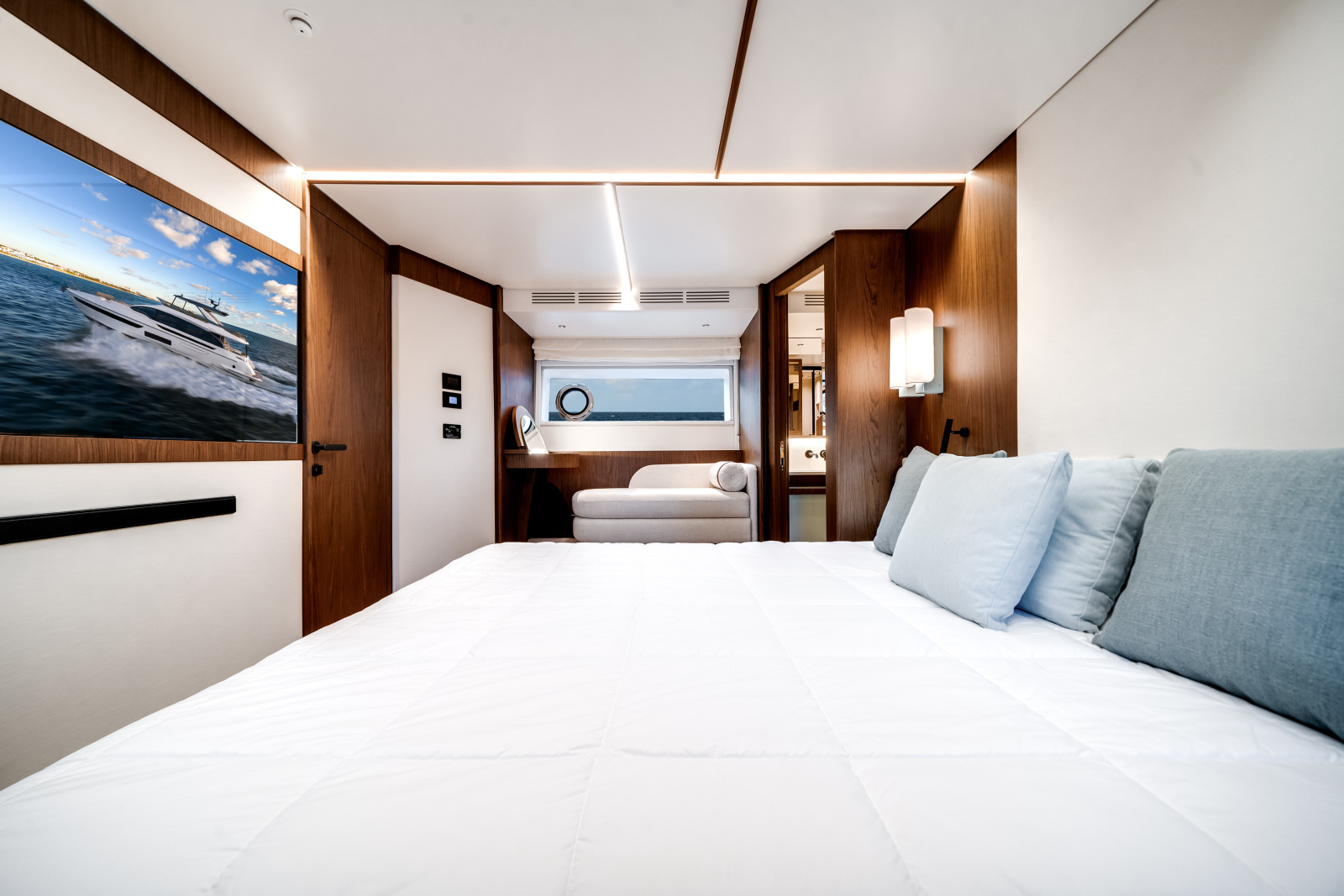 2025 Azimut Fly 72