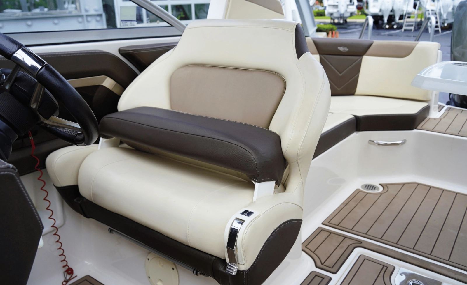 2020 Chaparral 250 Suncoast
