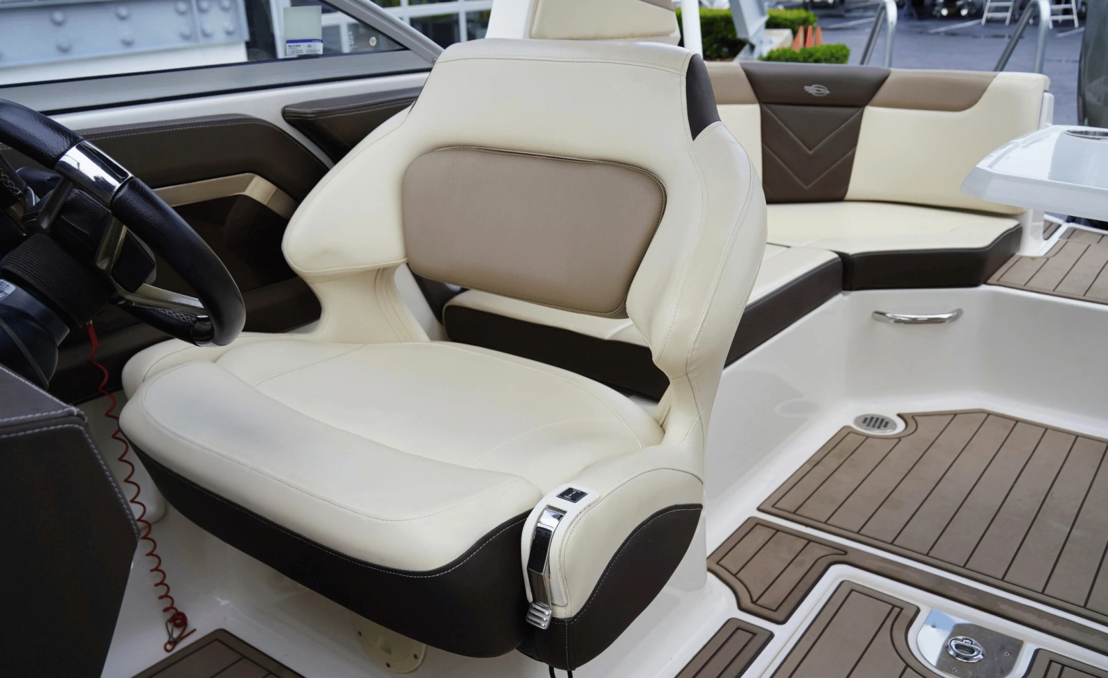 2020 Chaparral 250 Suncoast