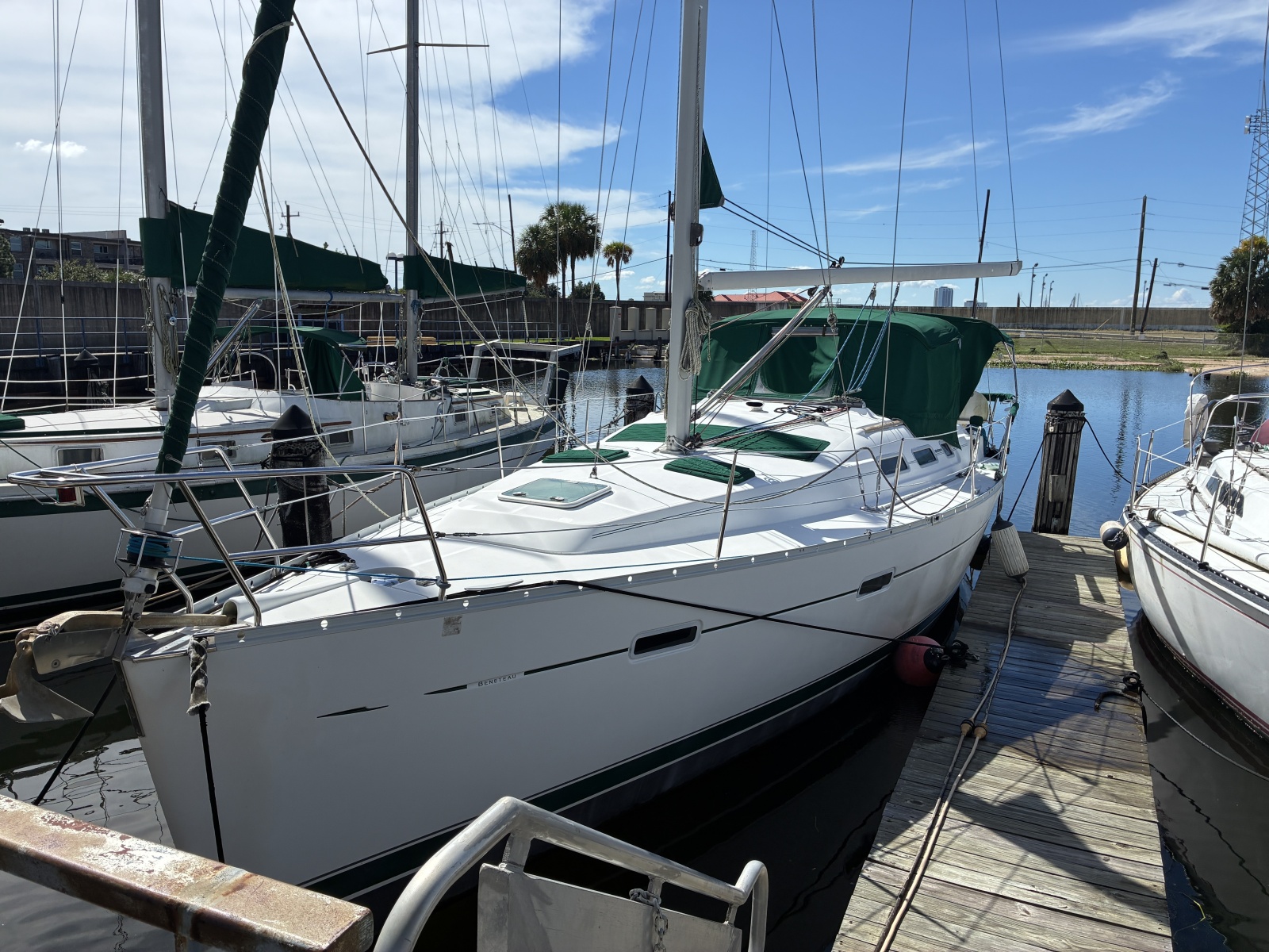 Beneteau Oceanis 373