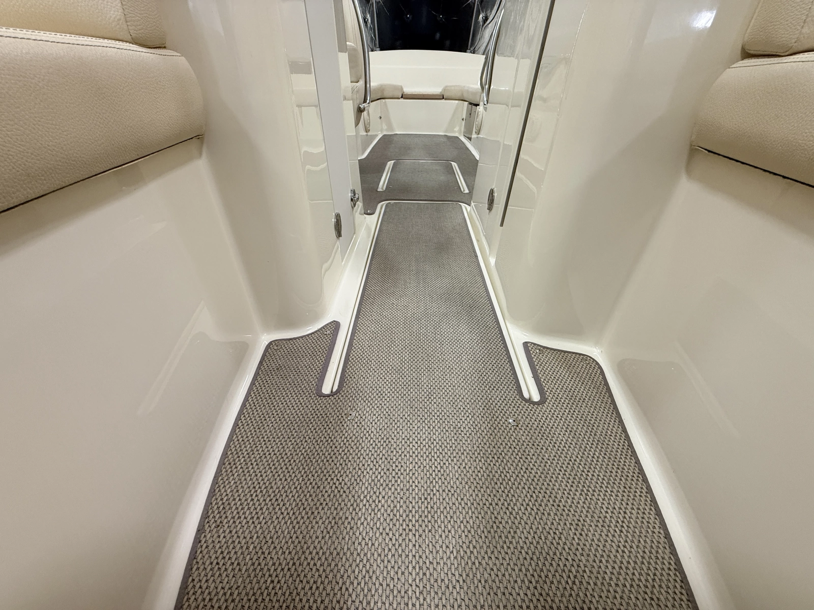 27ft Chris Craft Yacht For Sale