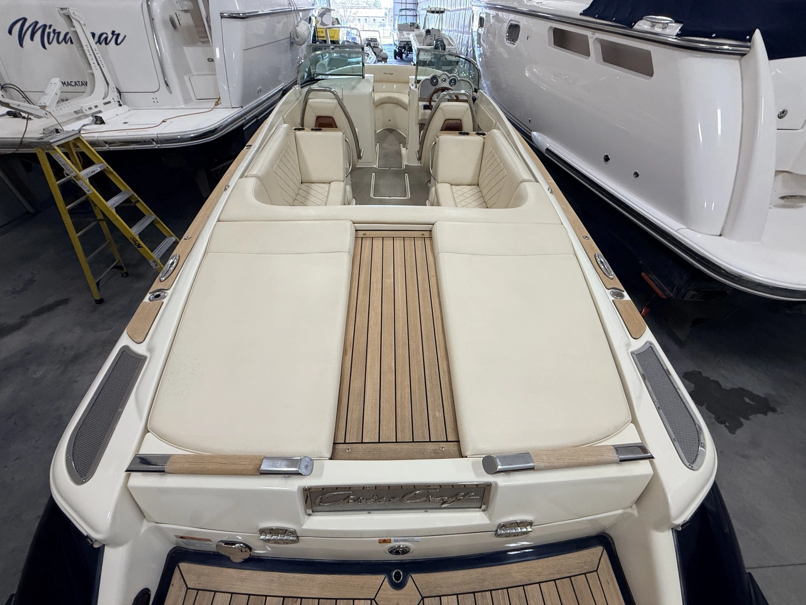 27ft Chris Craft Yacht For Sale
