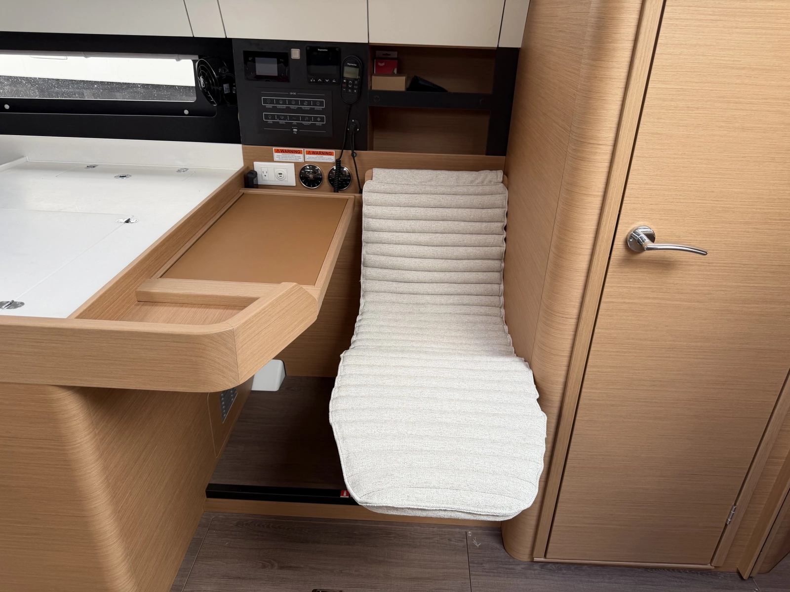 HULL 28  45ft Jeanneau Yacht For Sale