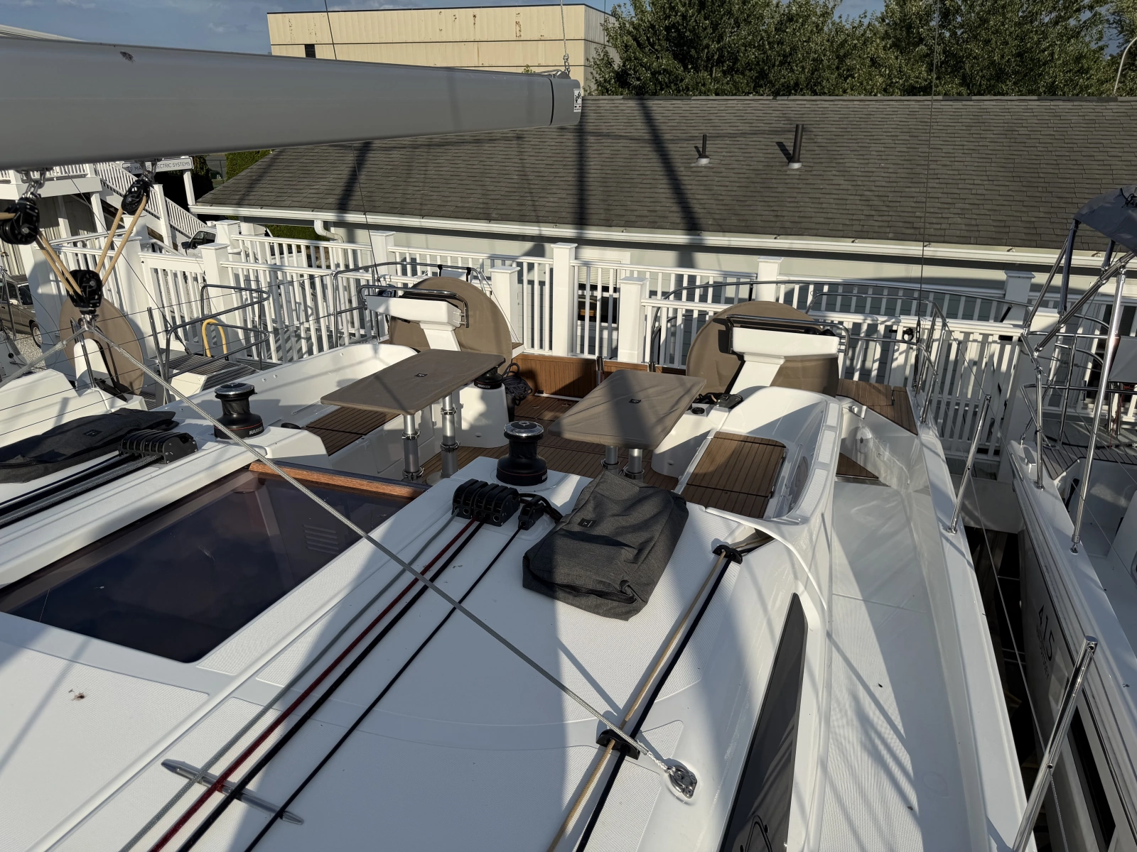 HULL 28  45ft Jeanneau Yacht For Sale