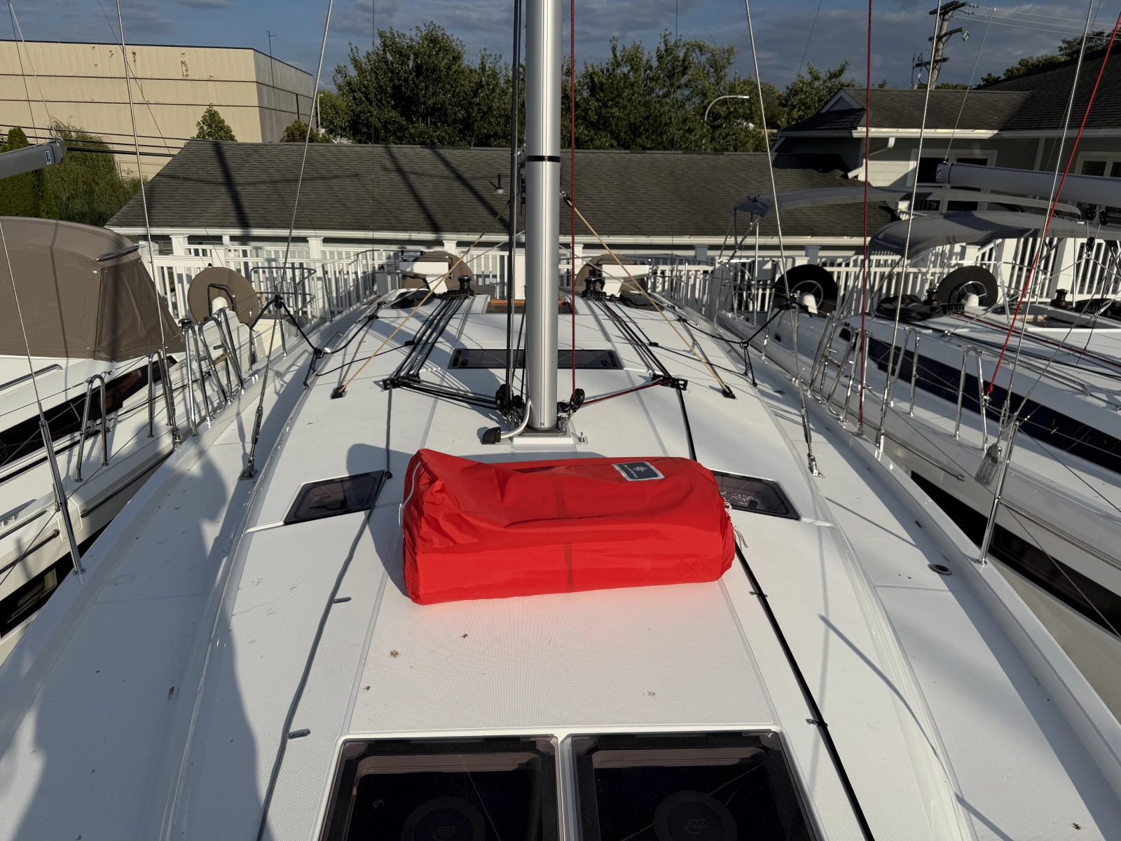 HULL 28  45ft Jeanneau Yacht For Sale