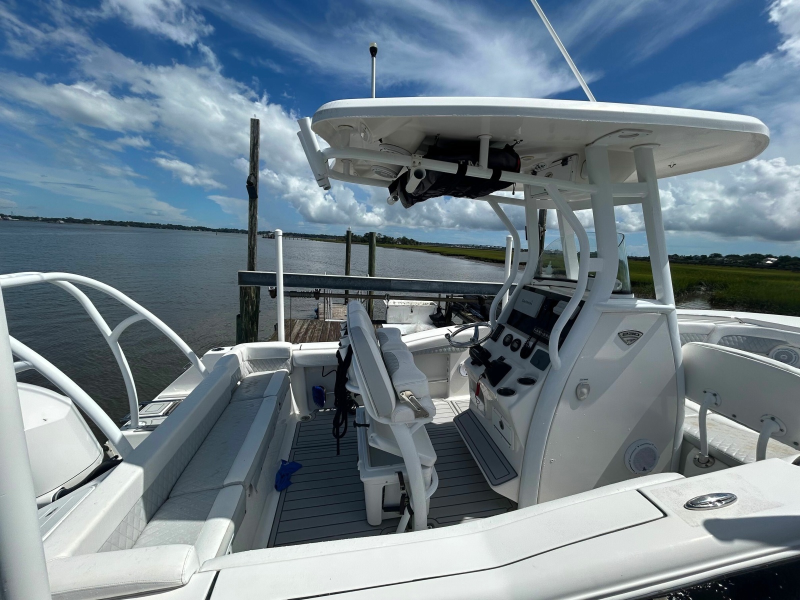 2017 Tidewater 230 LXF