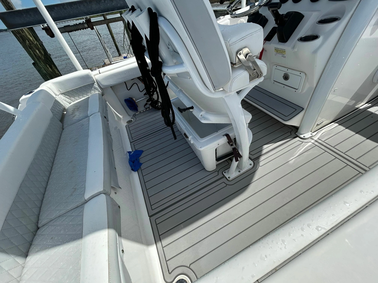 2017 Tidewater 230 LXF