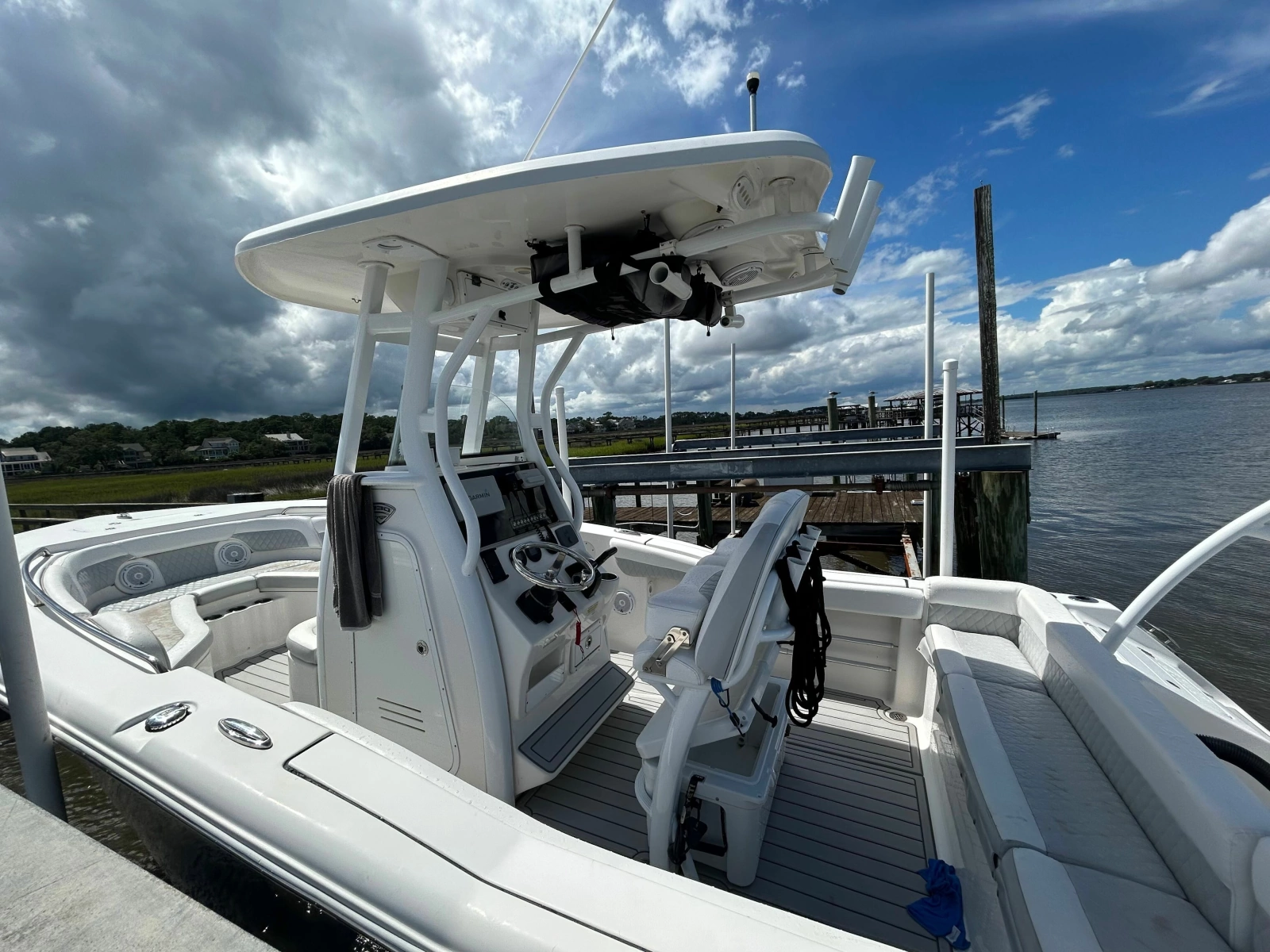 2017 Tidewater 230 LXF