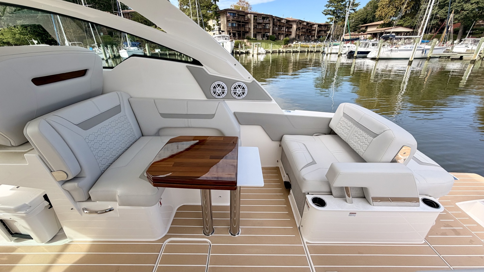 2026 Tiara Yachts 34 LX